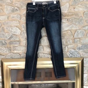 Barely worn sz 32 women’s ariat skinny jean